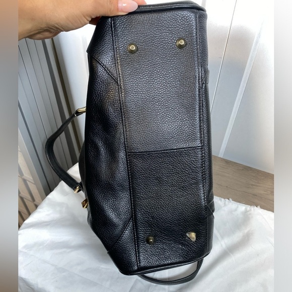 Ora Delphine | Black leather Satchel Bag - Picture 2 of 9